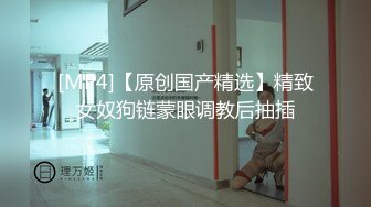 ⚫️⚫️胖哥专属全方位无死角性爱房，露脸约炮苗条美眉穿上情趣干到一半突然男朋友来视频通话赶紧躲厕所穿衣接视频